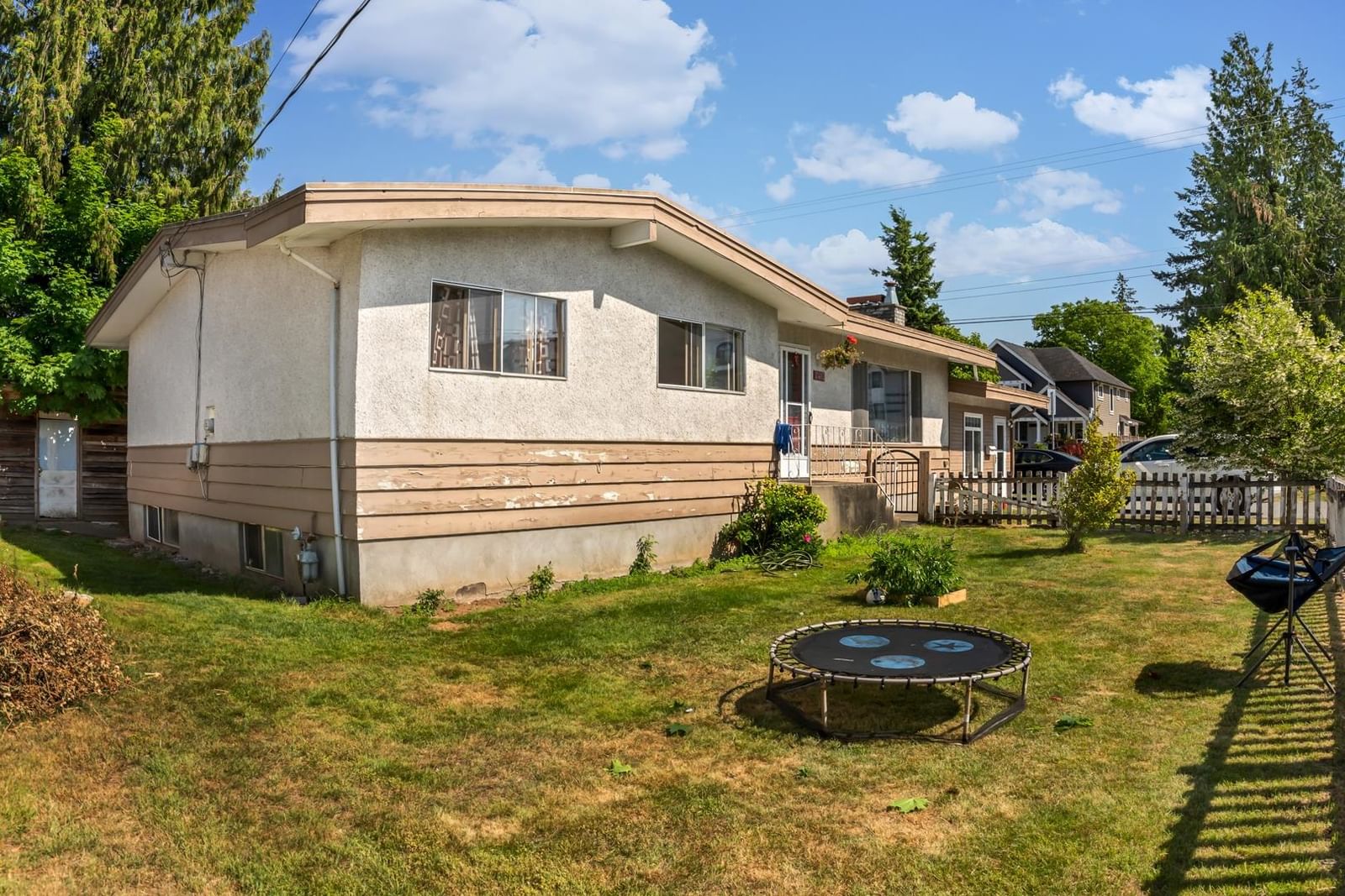 Listing Image 23