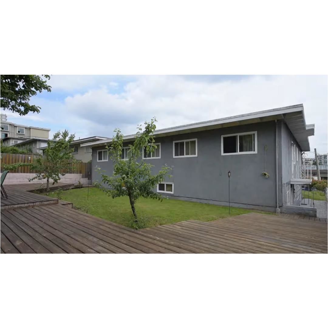 Listing Image 6