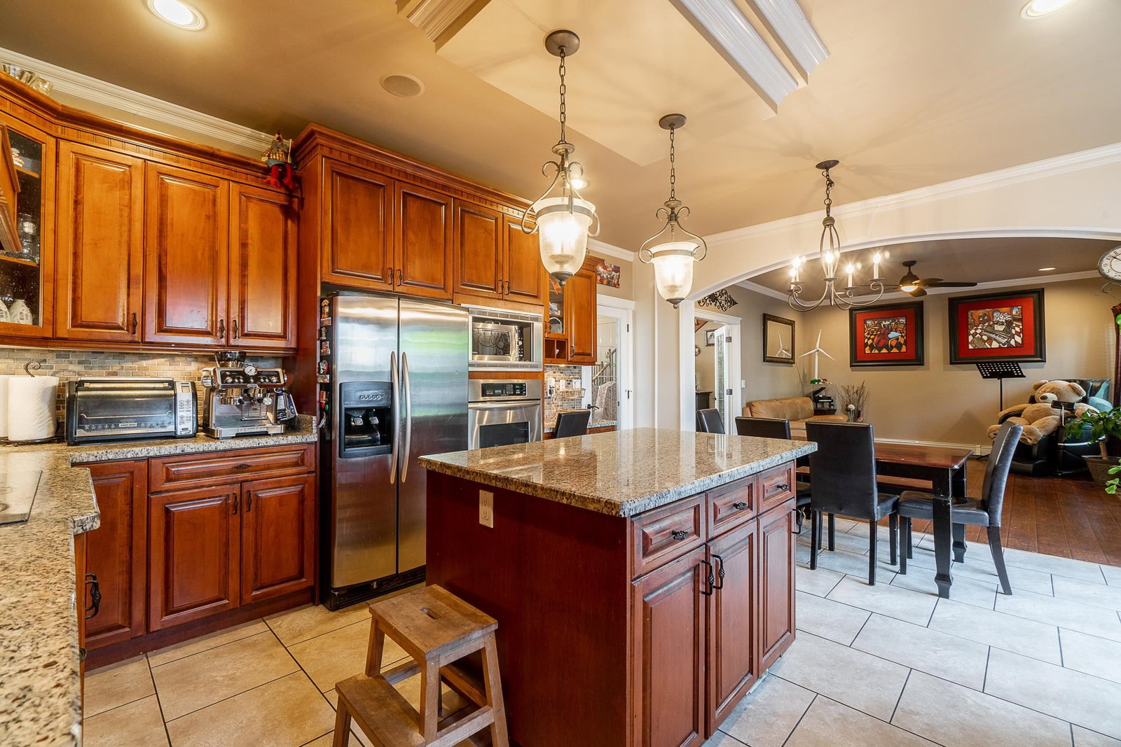 Listing Image 11