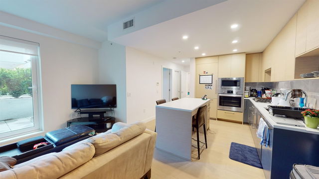 209 - 8888 Osler Street