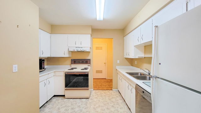 105 - 32040 Peardonville Road
