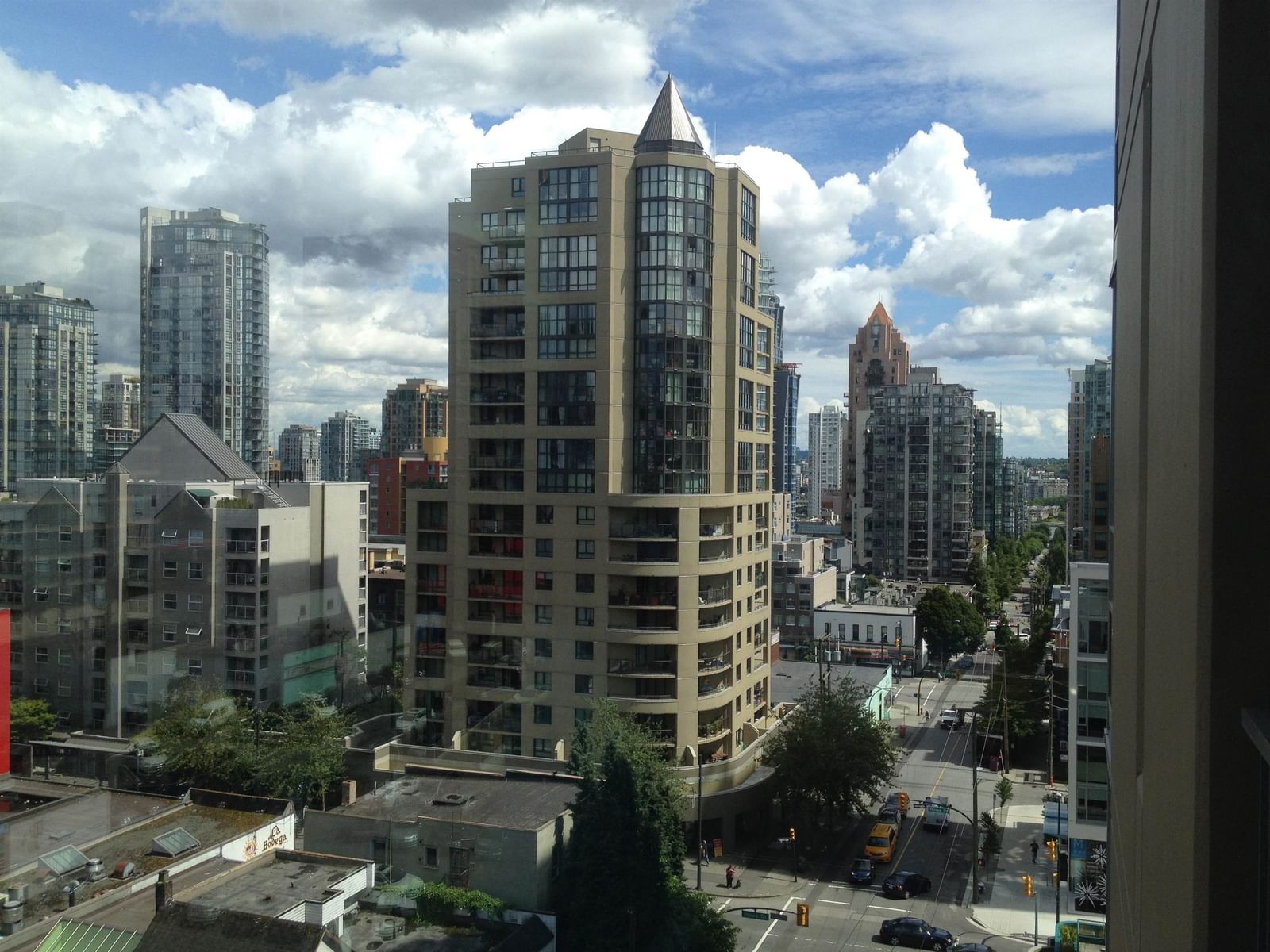 Listing Image 8