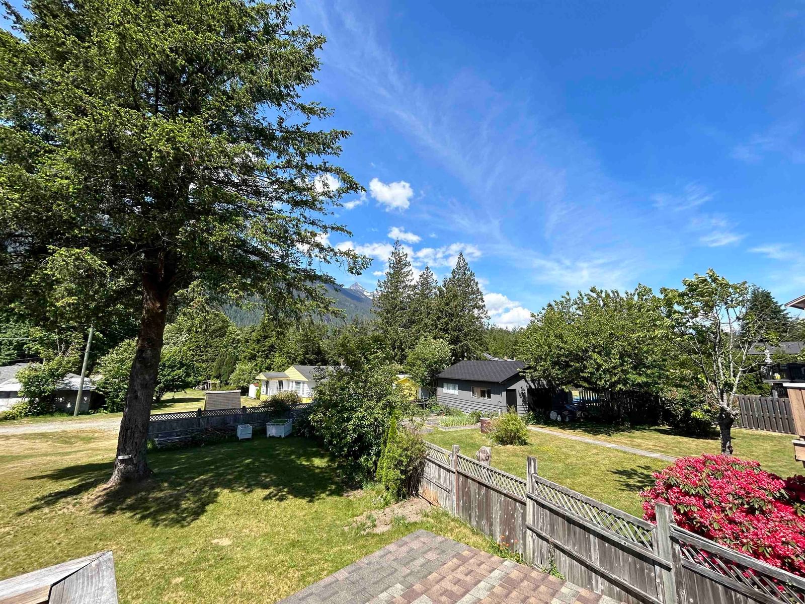 Listing Image 14