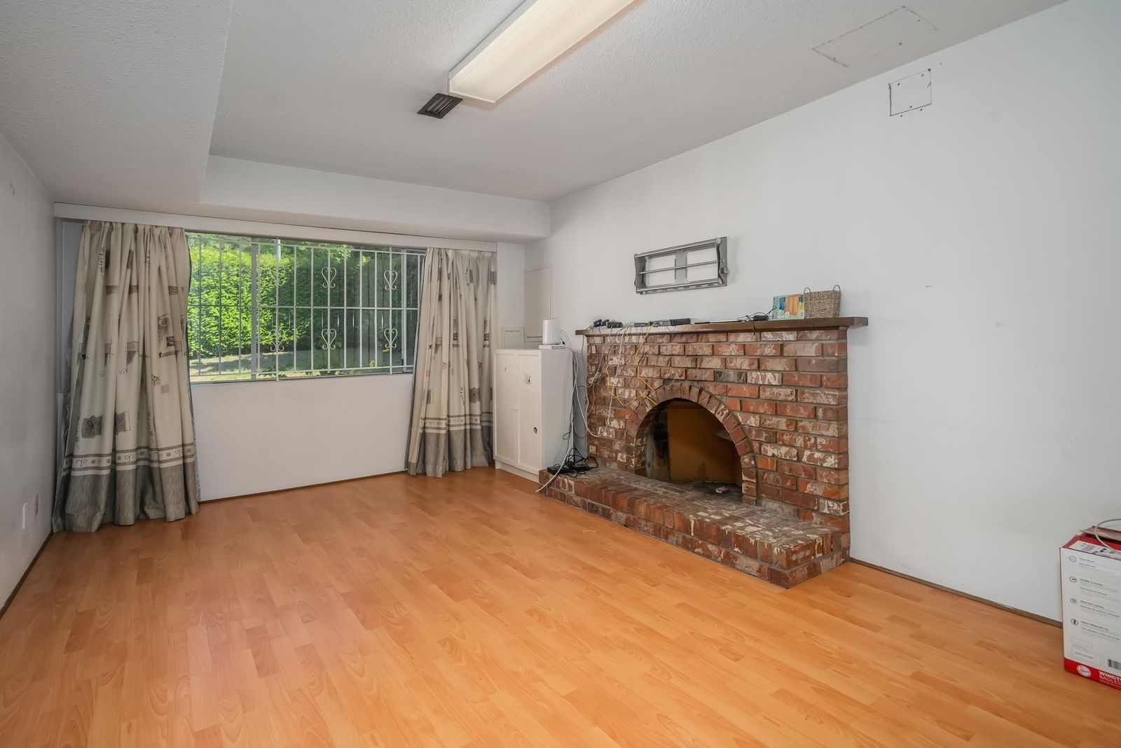Listing Image 20