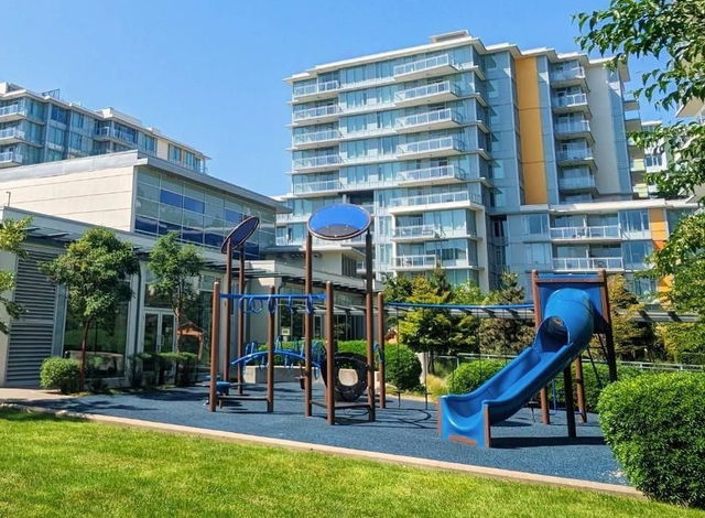 306 - 8677 Capstan Way