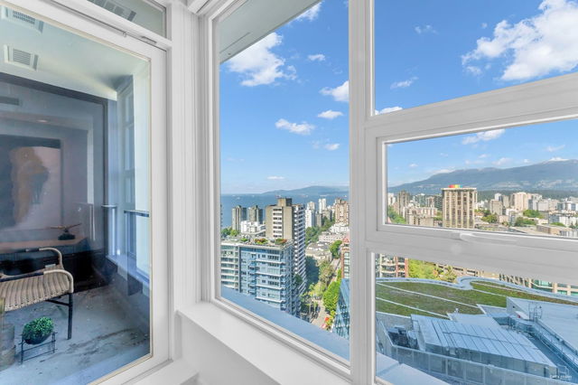 2802 - 1289 Hornby Street