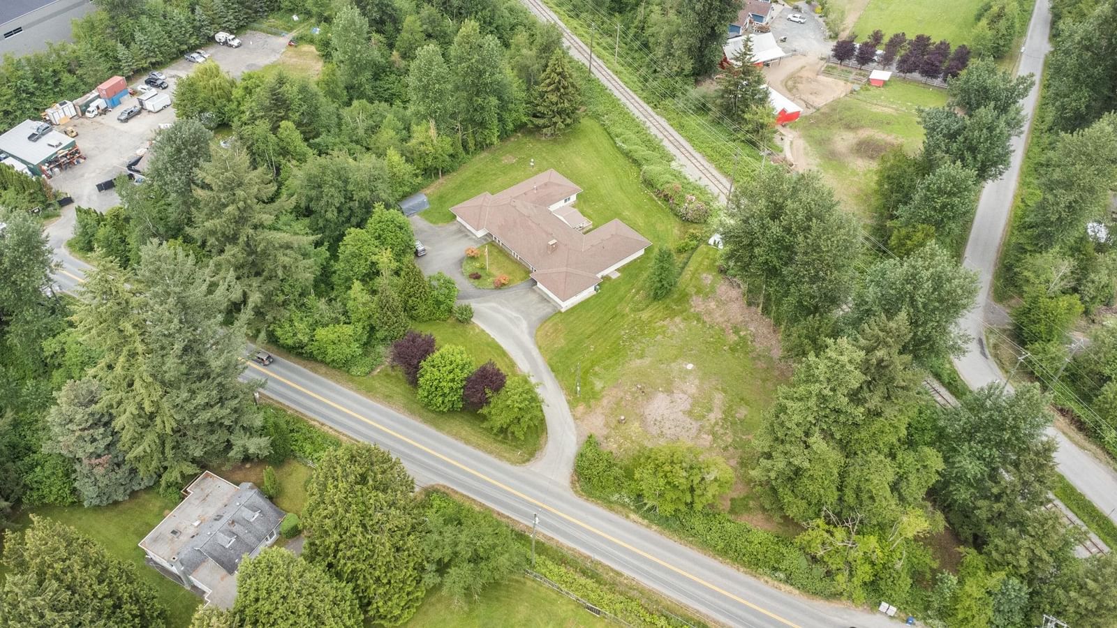 Listing Image 6