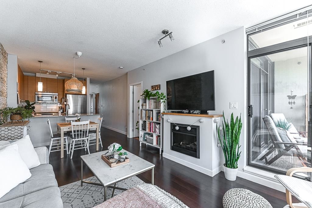 Listing Image 15