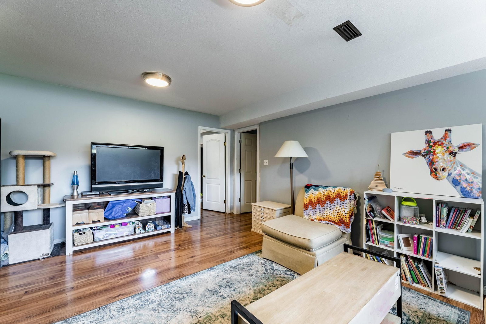 Listing Image 18