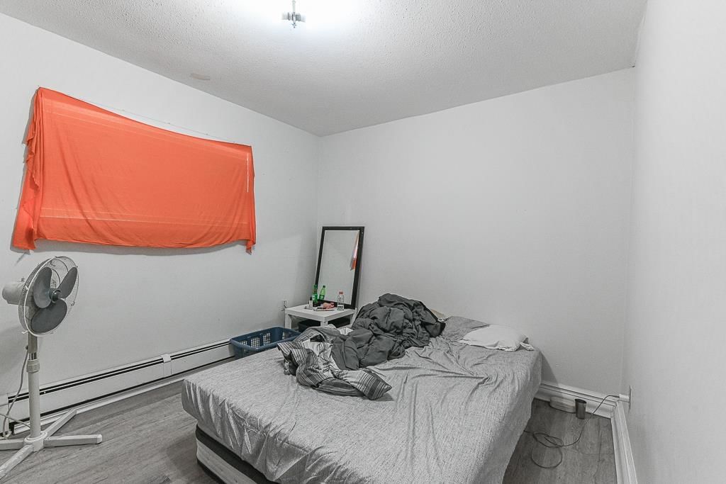 Listing Image 28