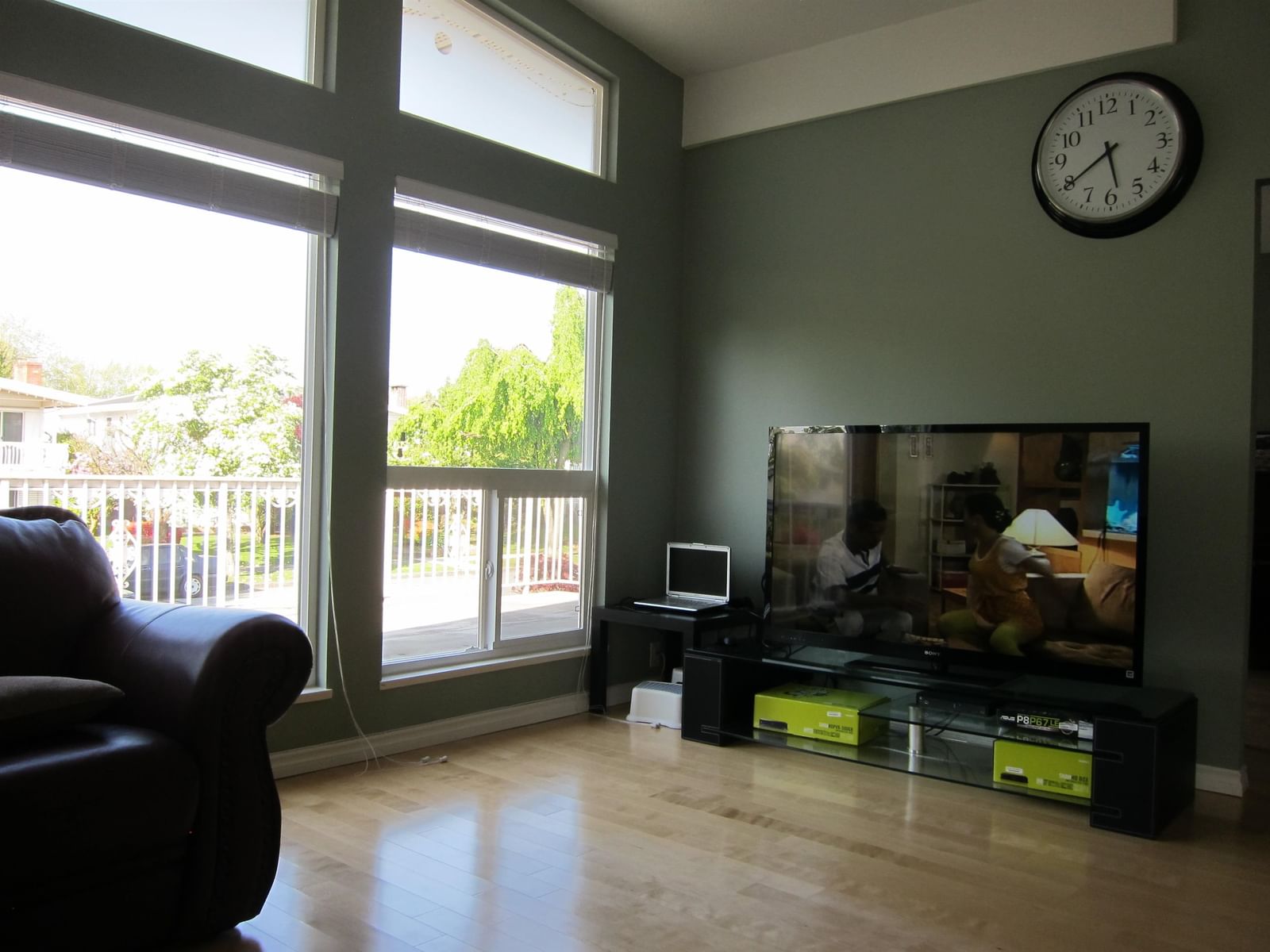 Listing Image 5