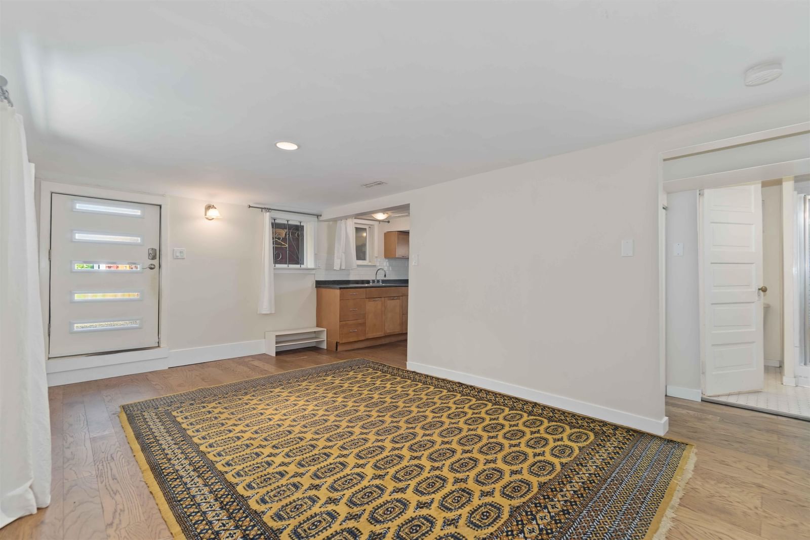 Listing Image 32