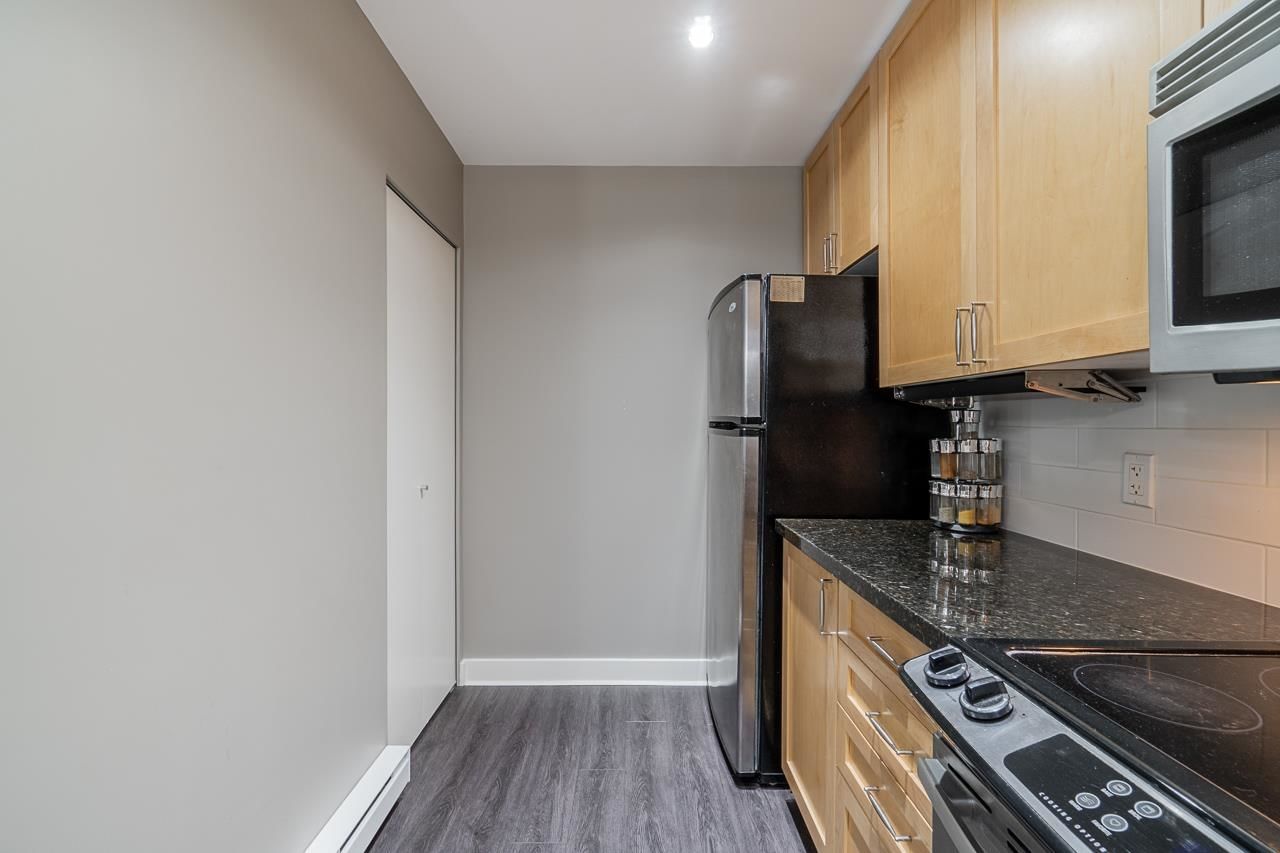 Listing Image 17