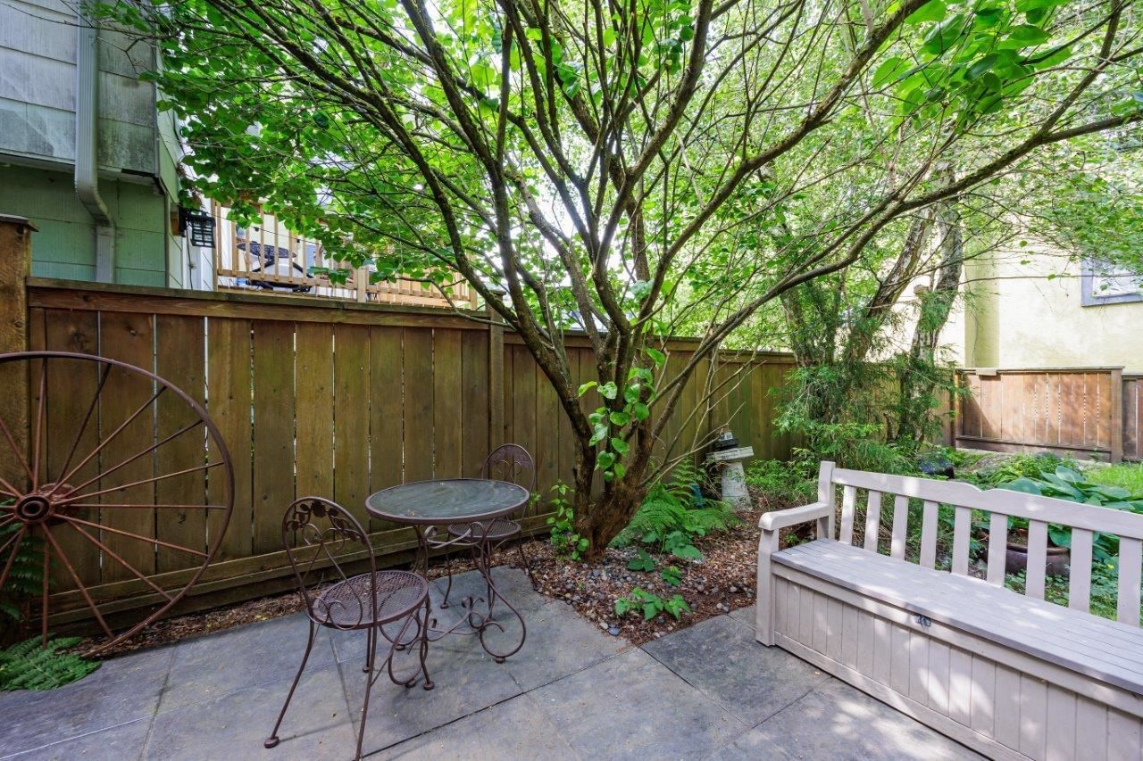 Listing Image 5