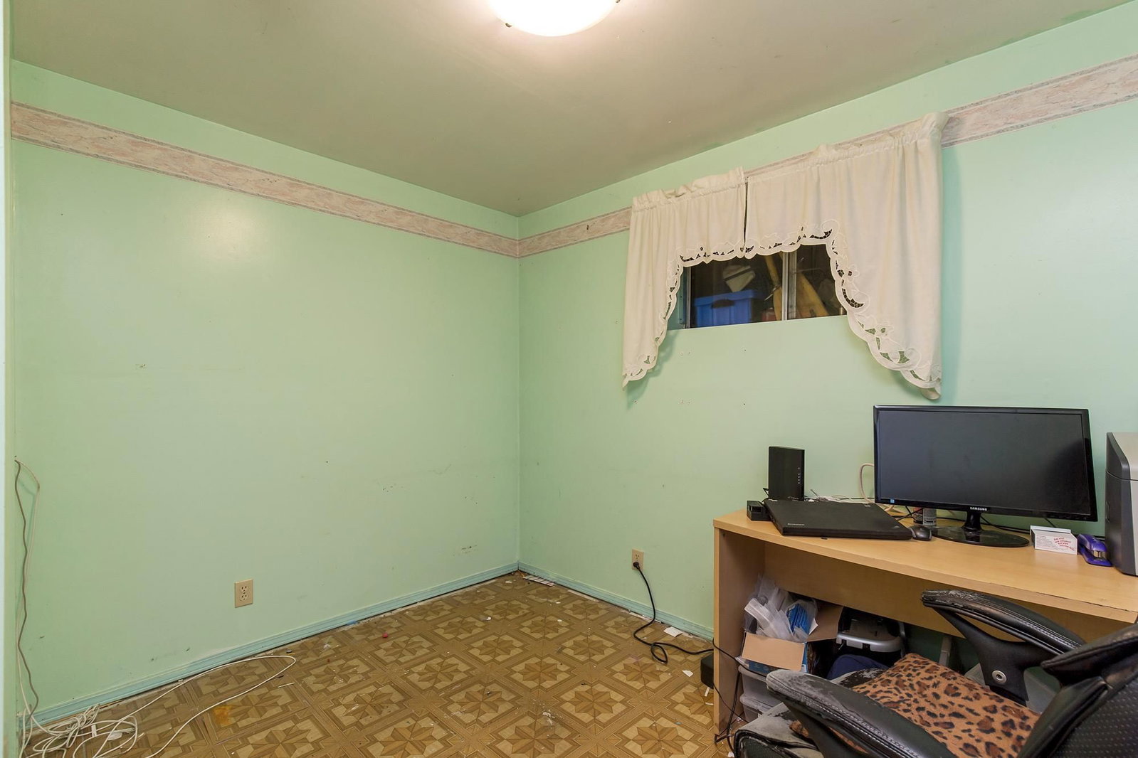 Listing Image 22