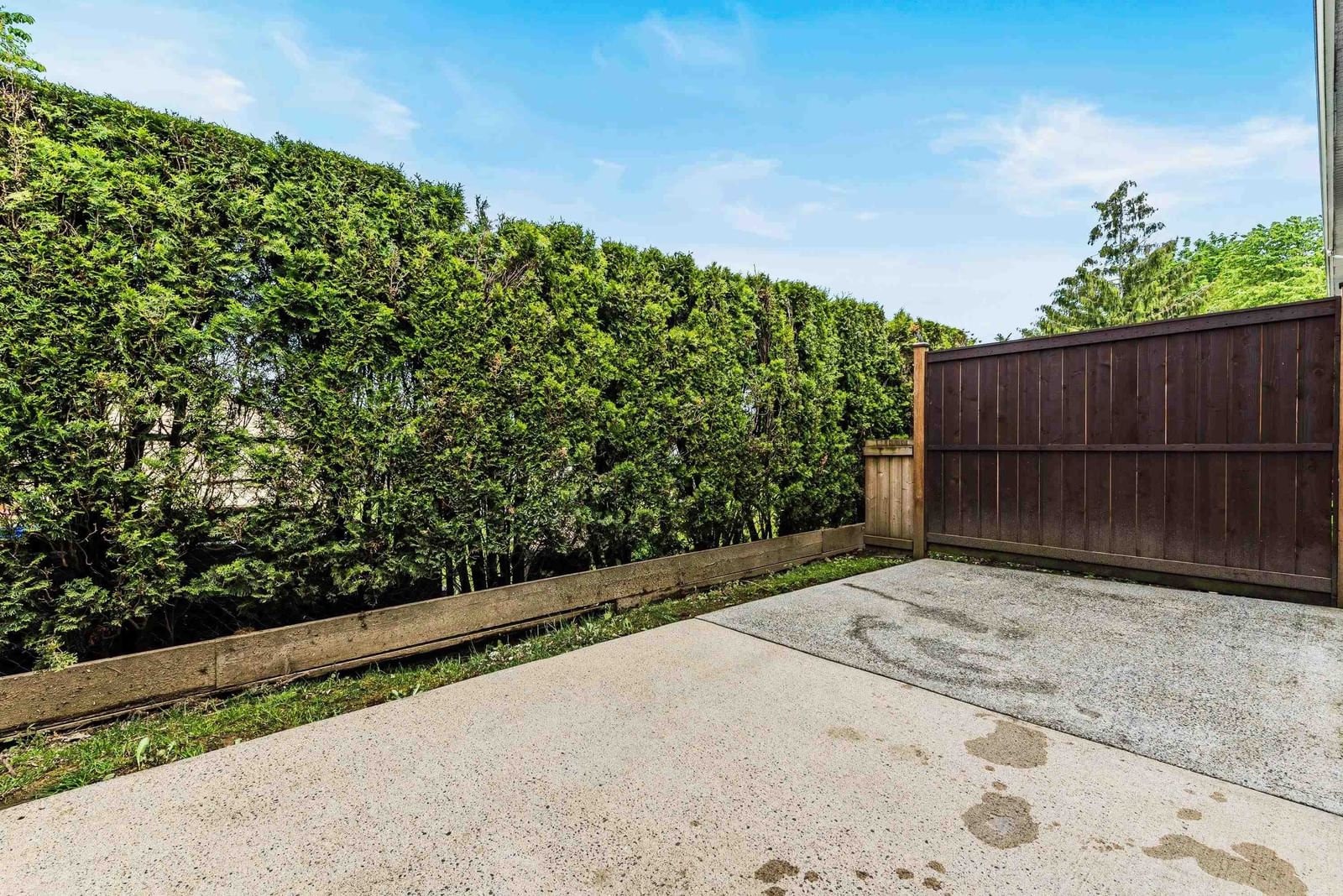 Listing Image 27