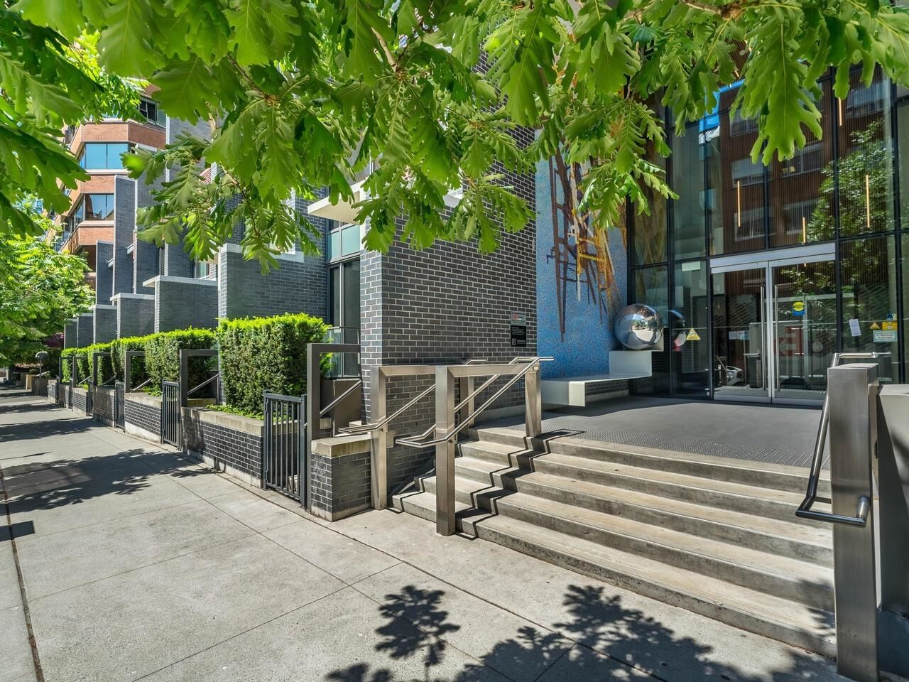 Listing Image 21