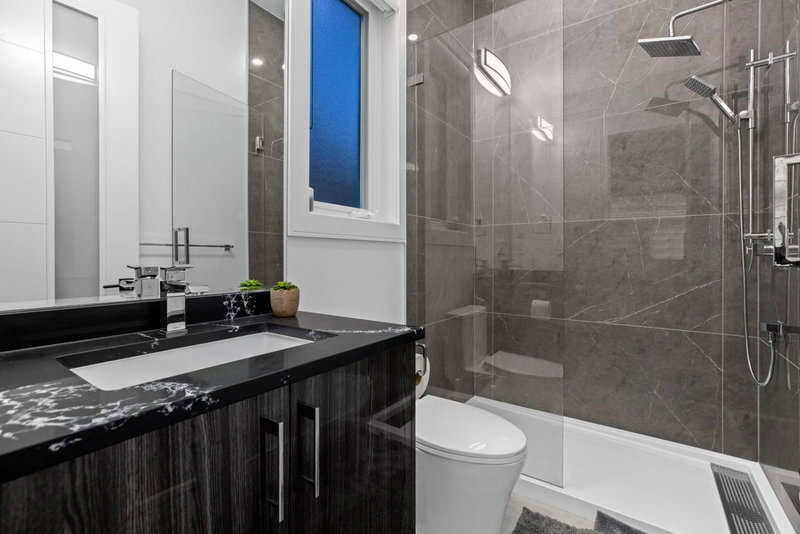 929 Canyon Boulevard, North Vancouver, V7R 2J9 | Image 3