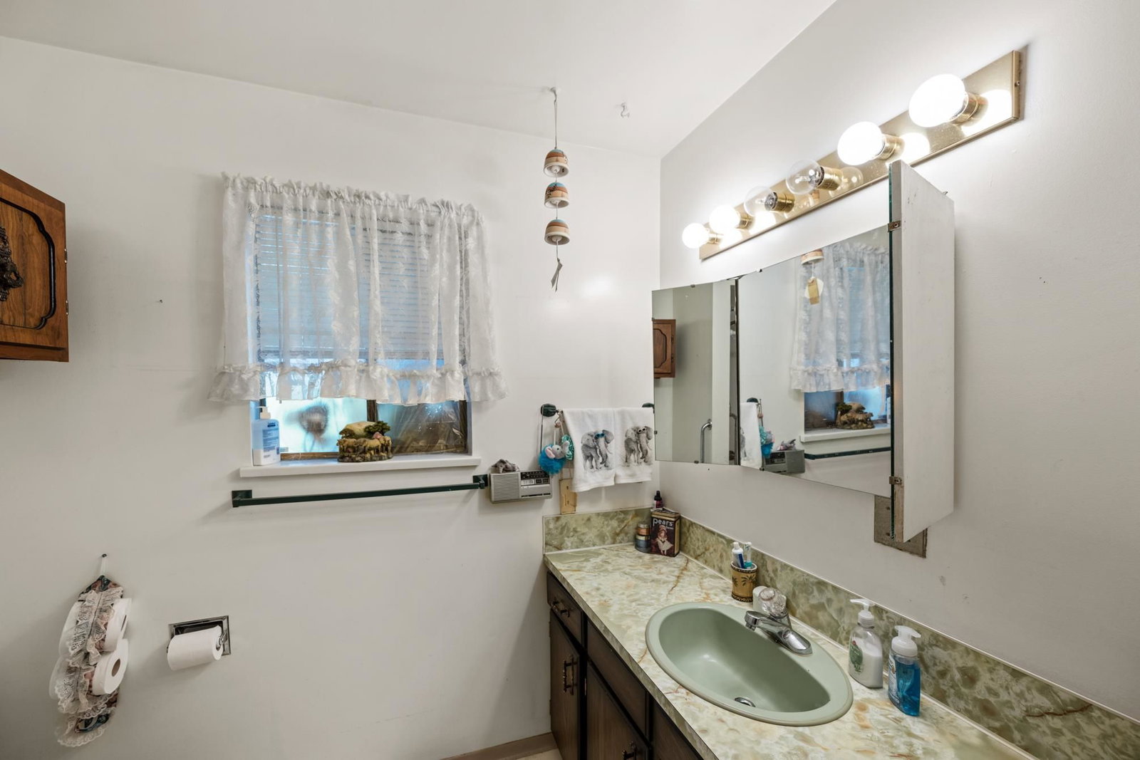 Listing Image 13