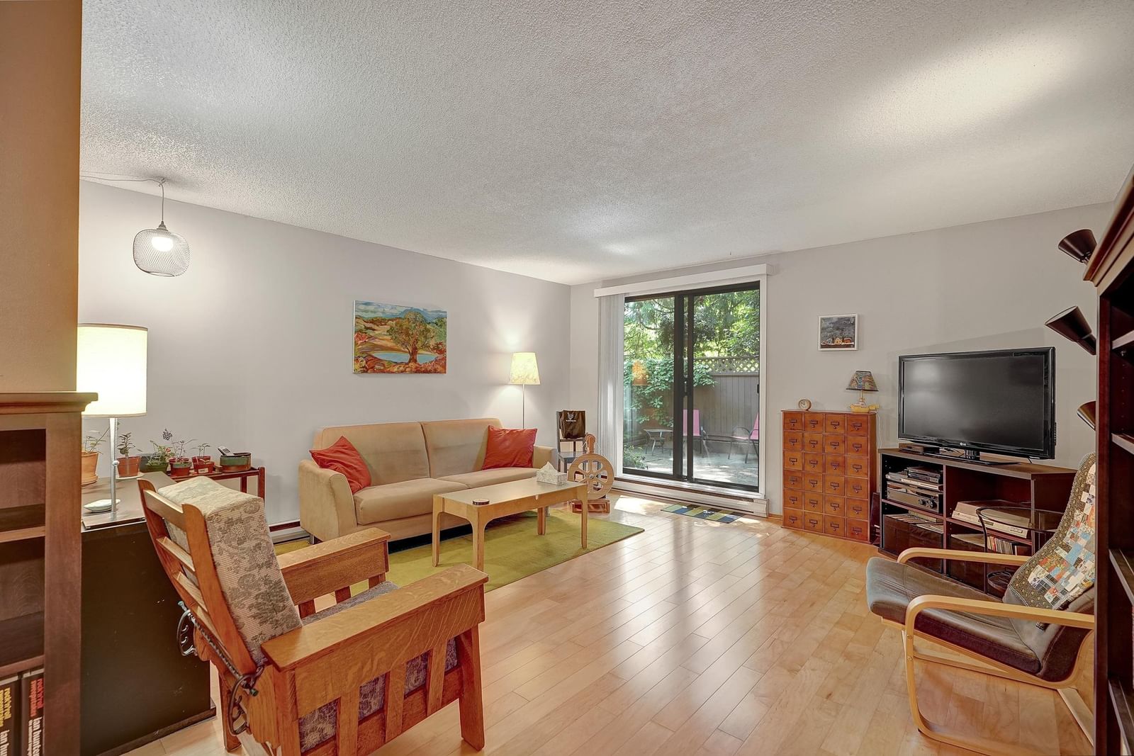 Listing Image 2