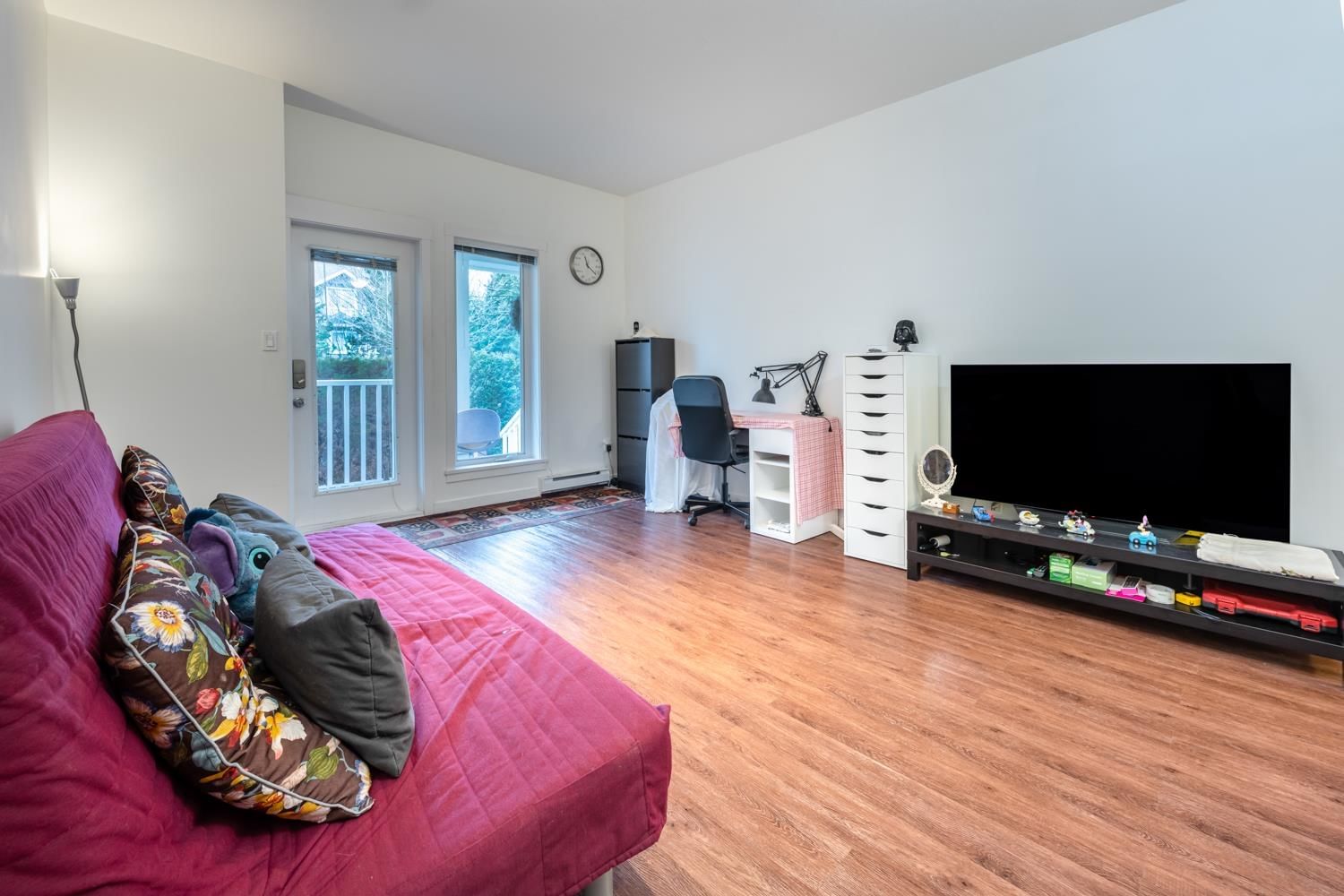 Listing Image 3
