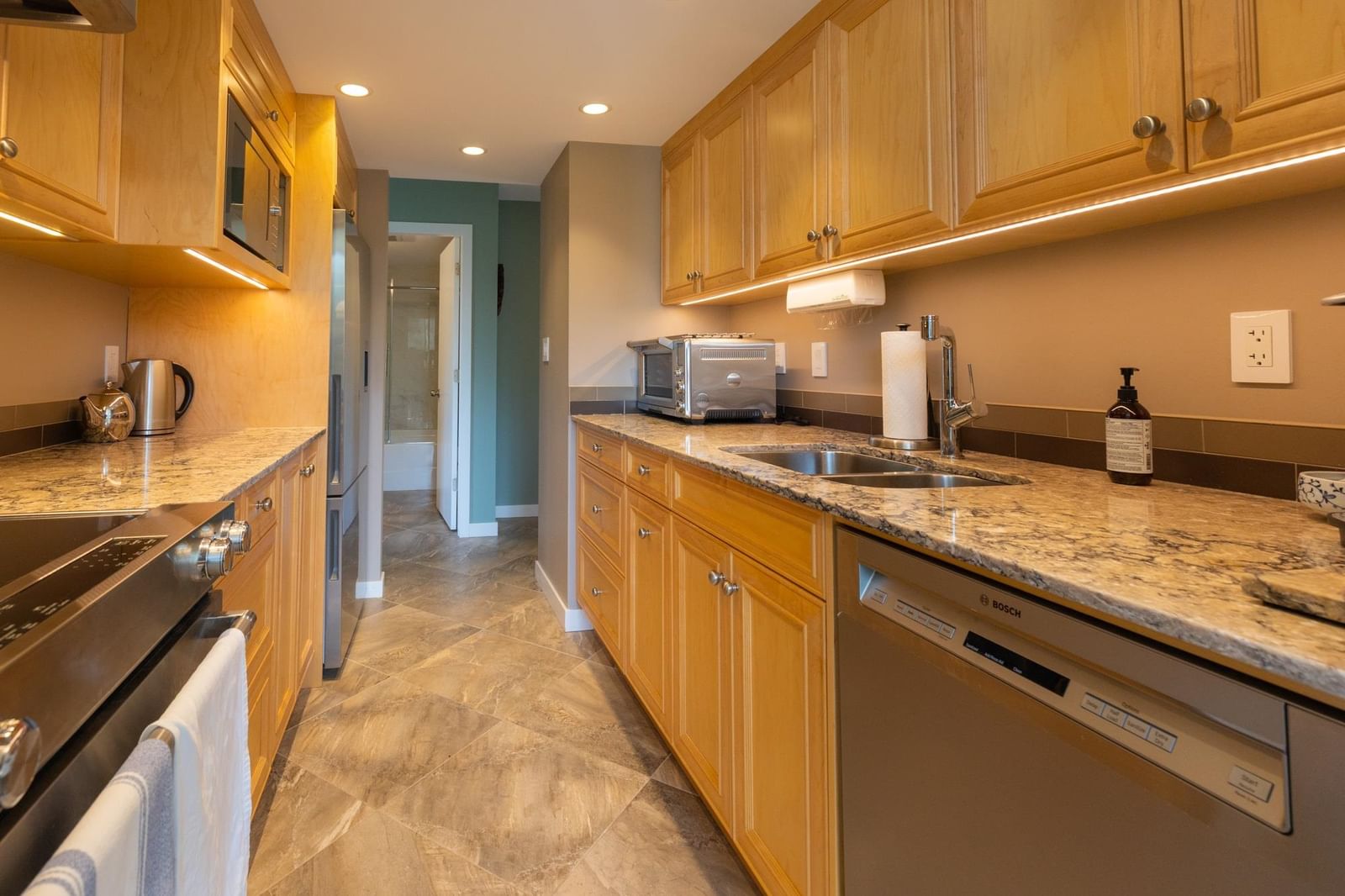 Listing Image 15