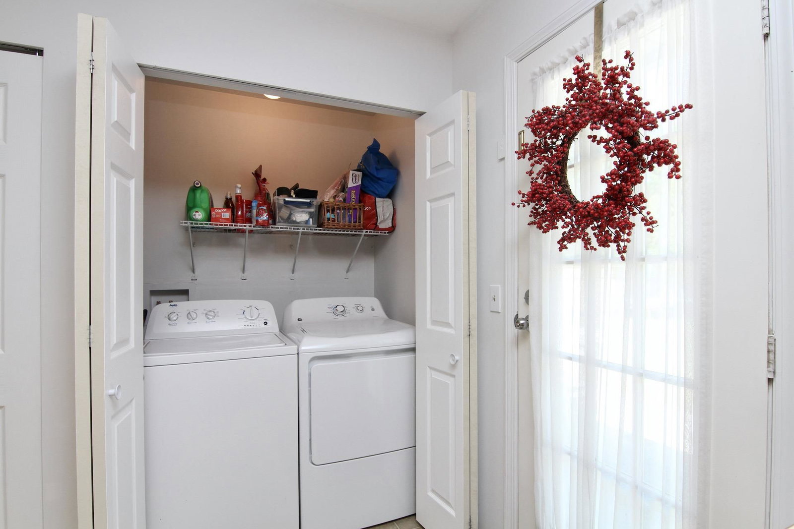 Listing Image 7