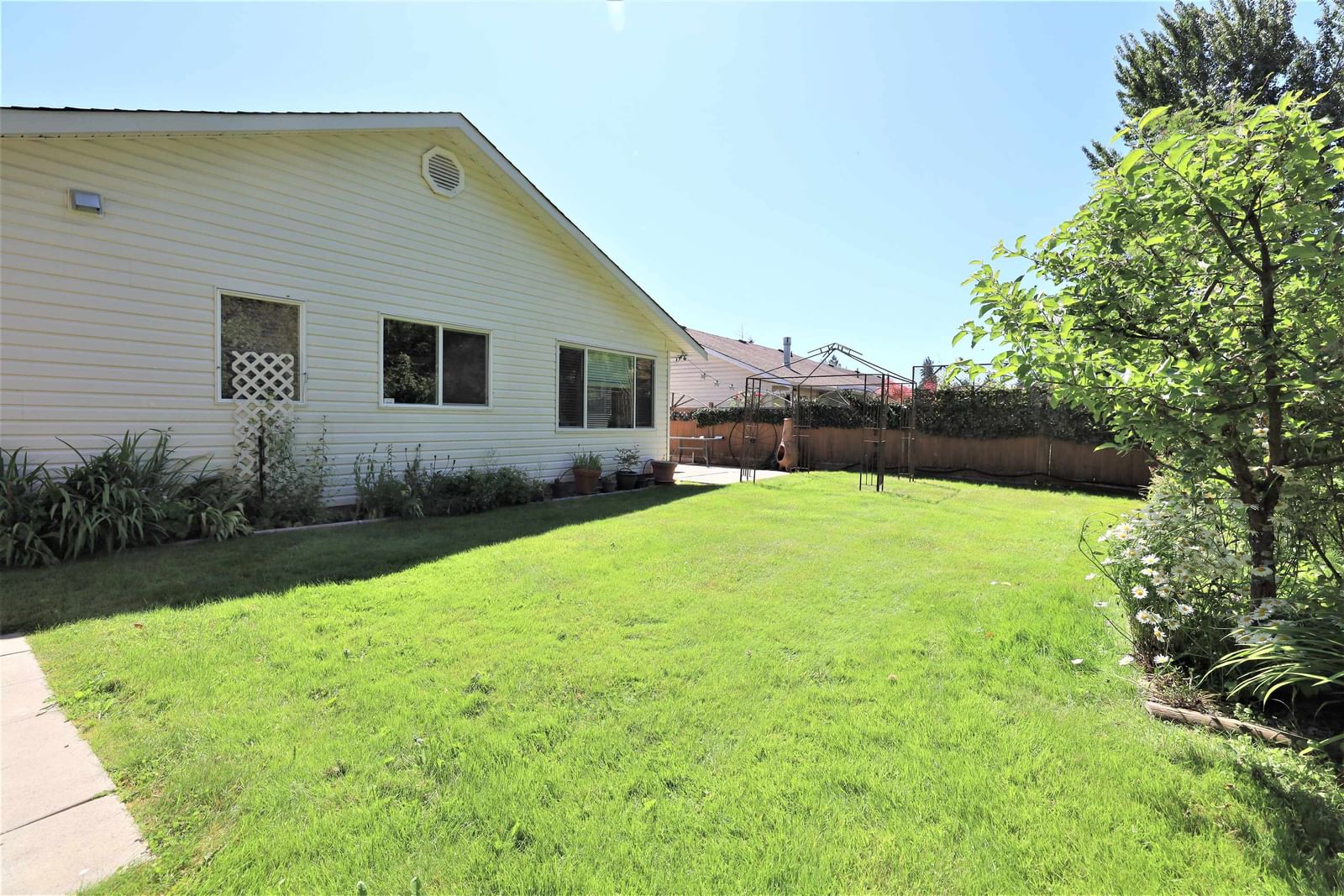 Listing Image 24