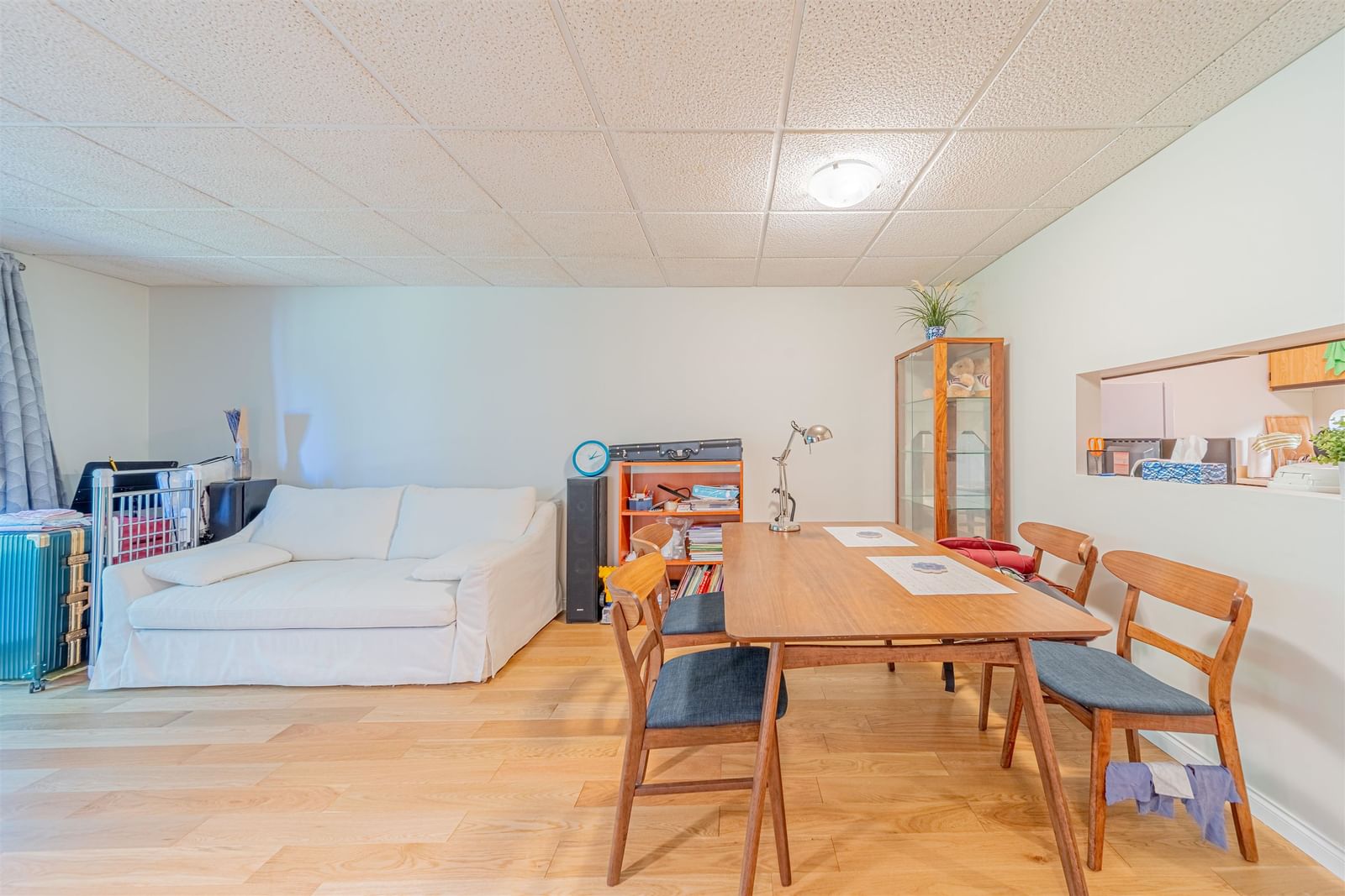 Listing Image 16
