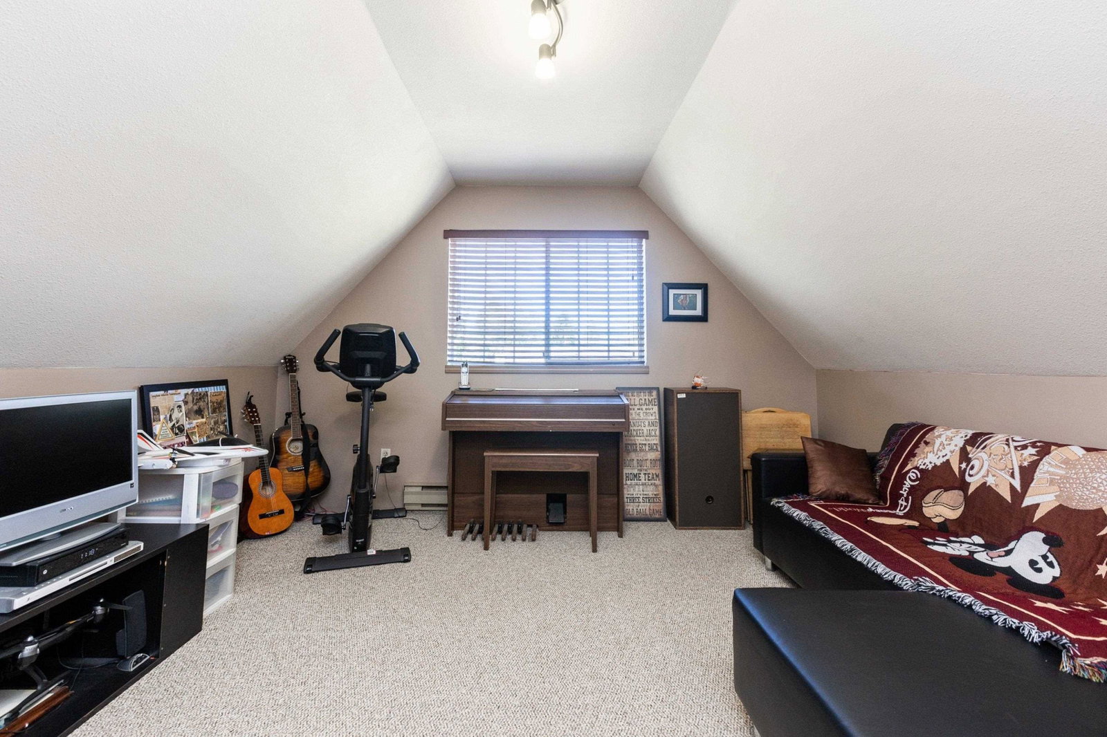 Listing Image 28