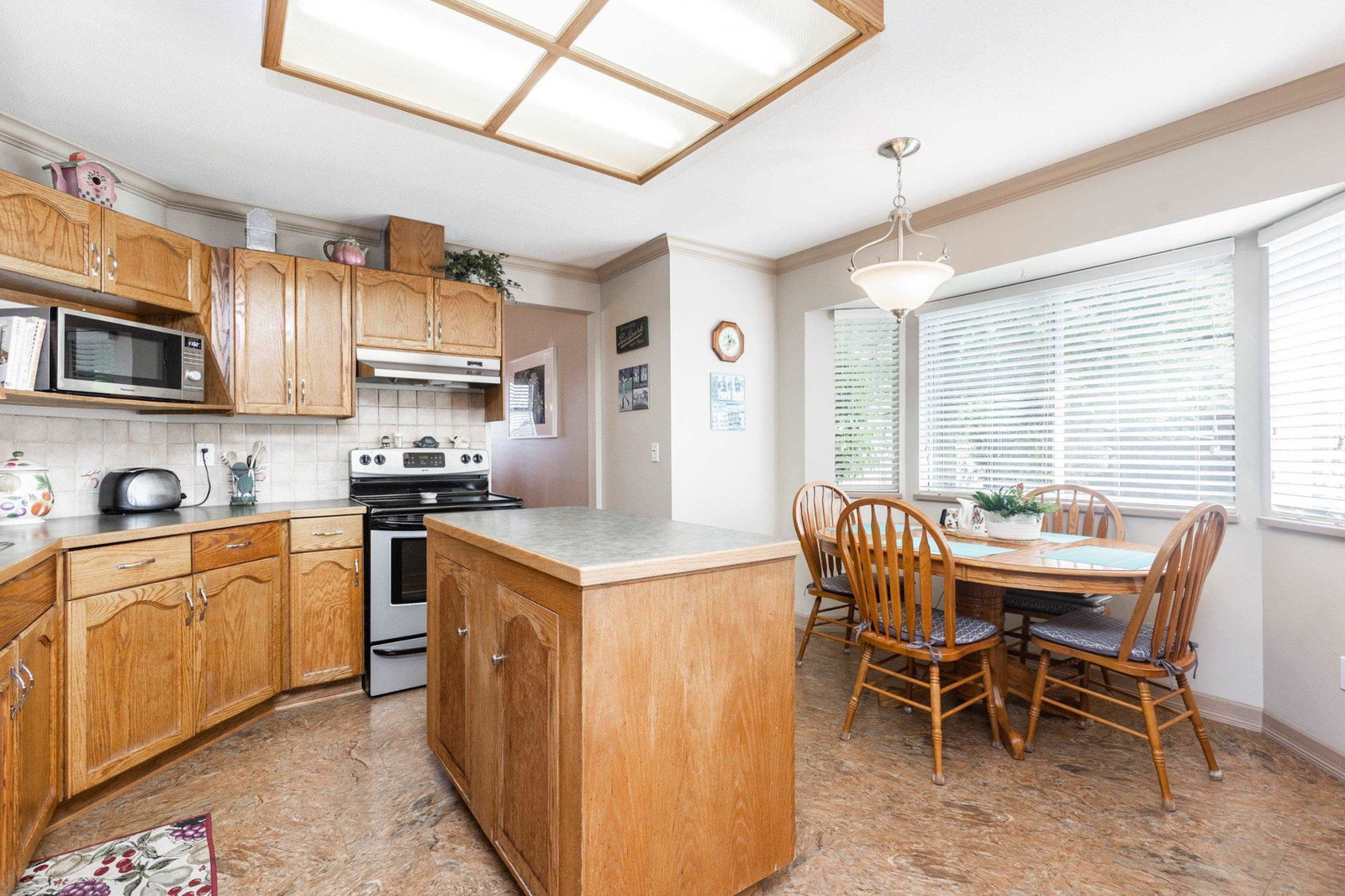 Listing Image 9