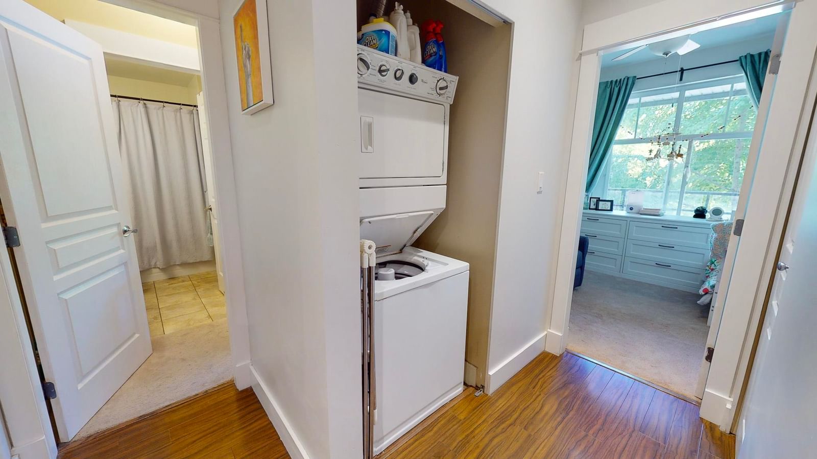 Listing Image 6