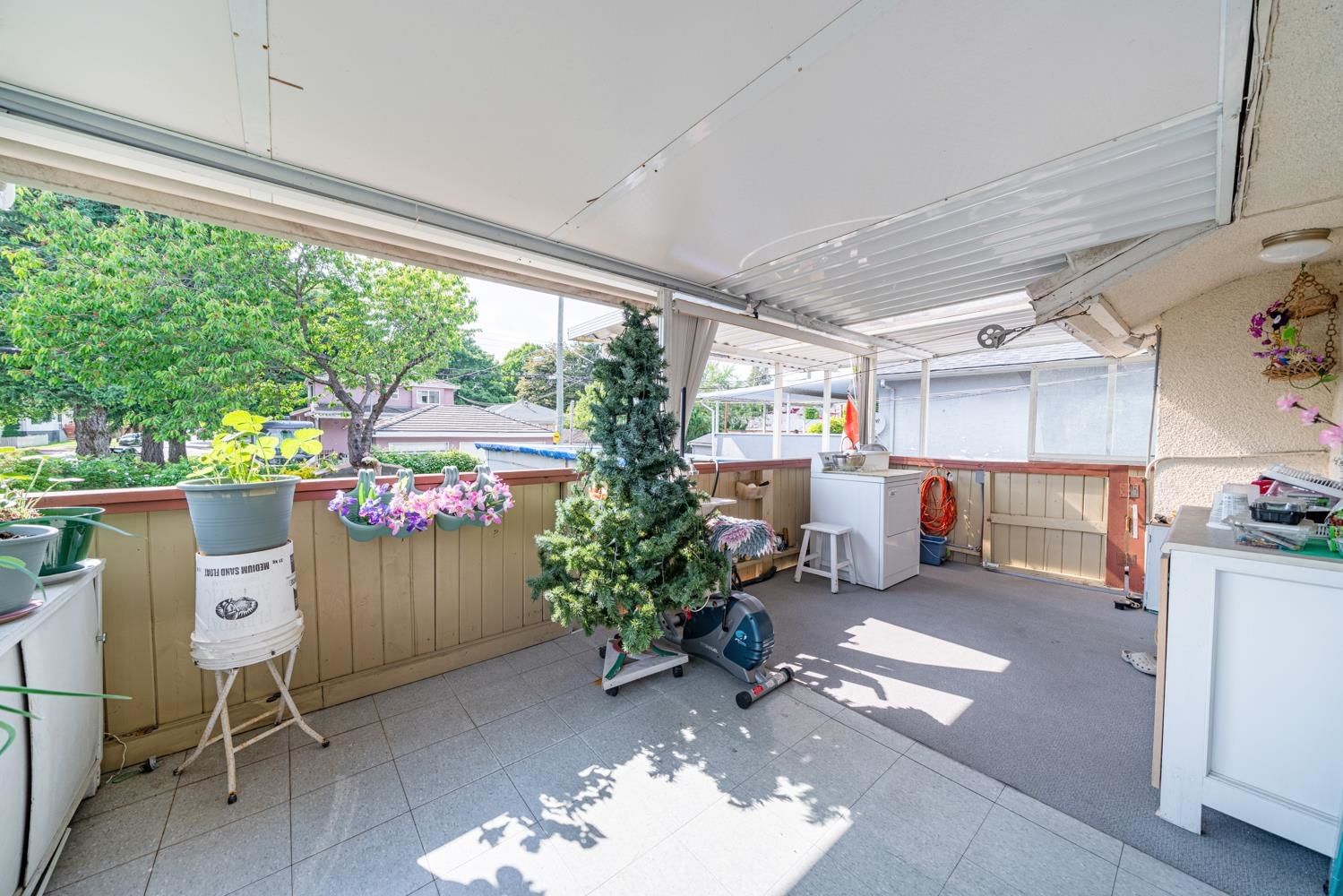 Listing Image 14