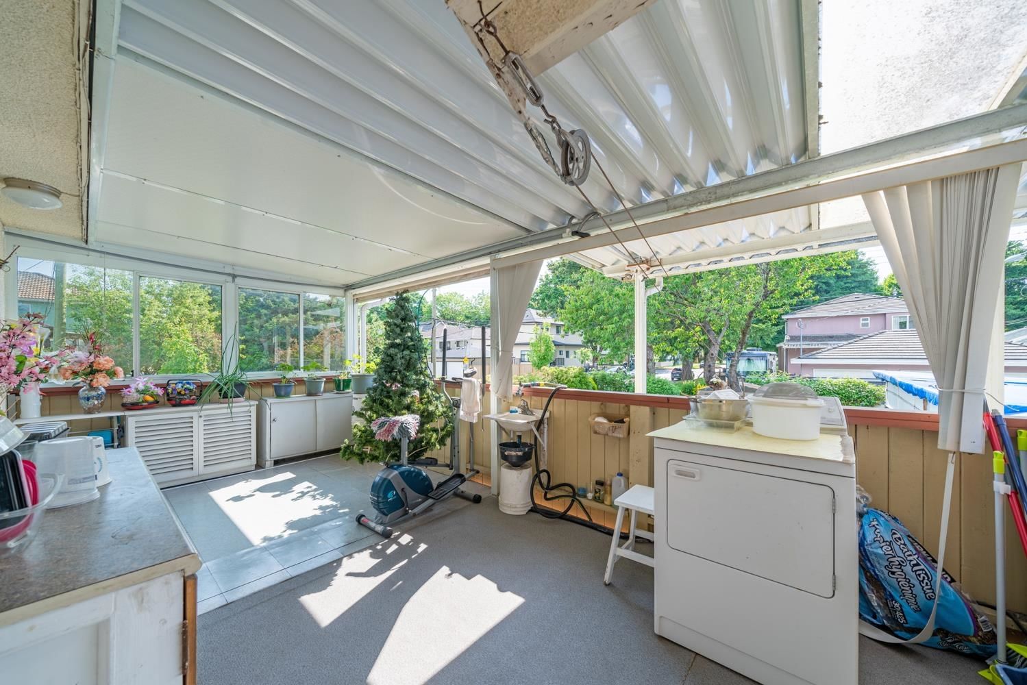 Listing Image 15