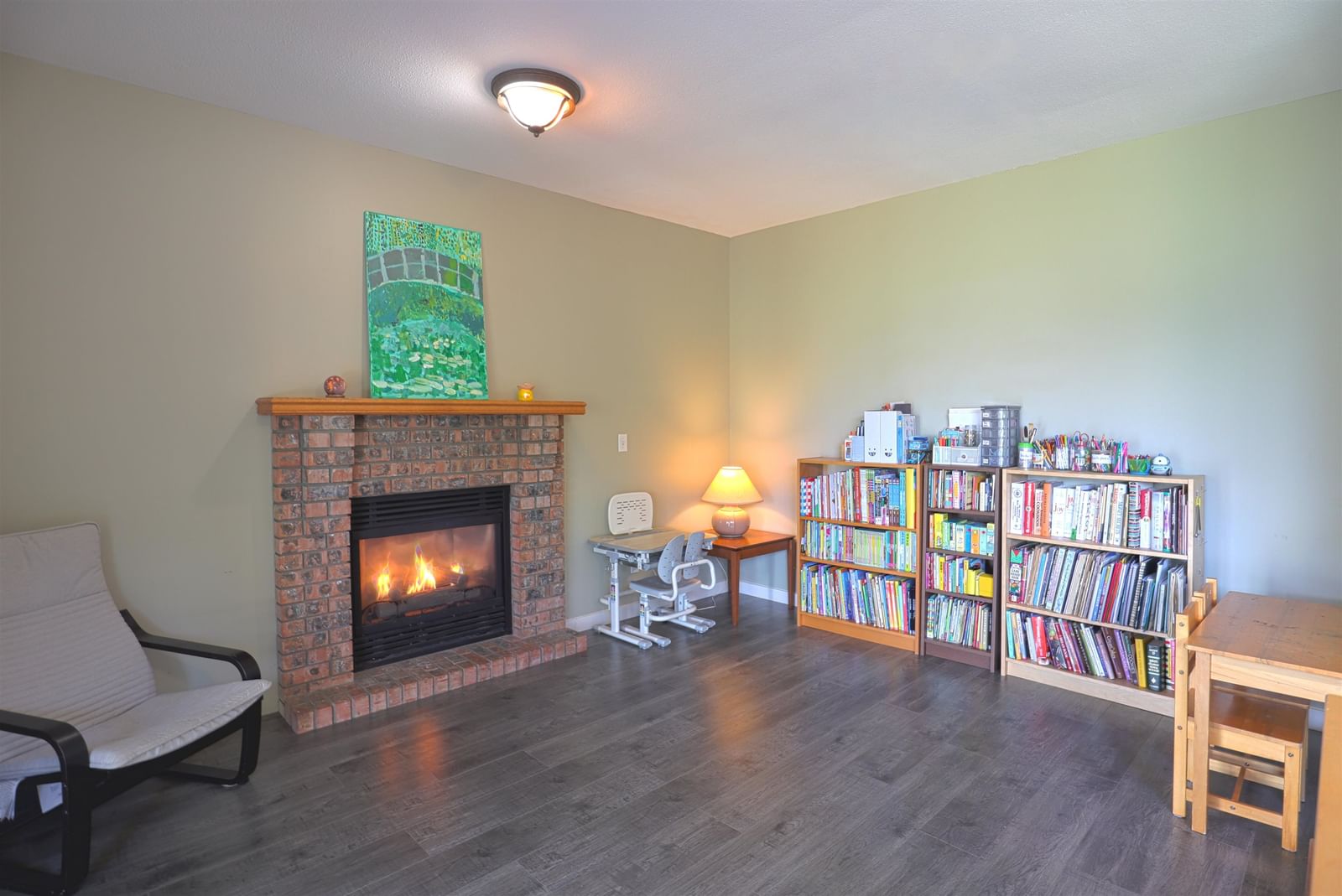 Listing Image 12
