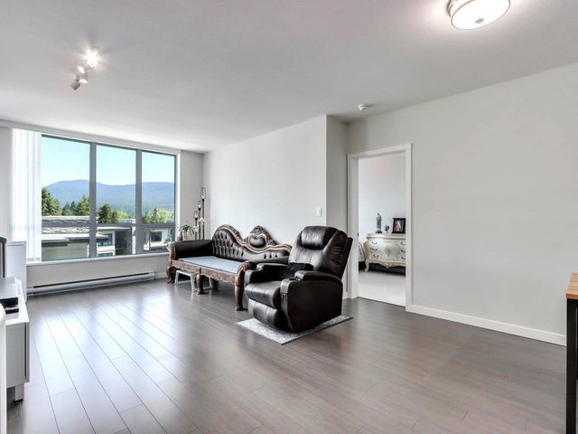 709 - 3093 Windsor Gate