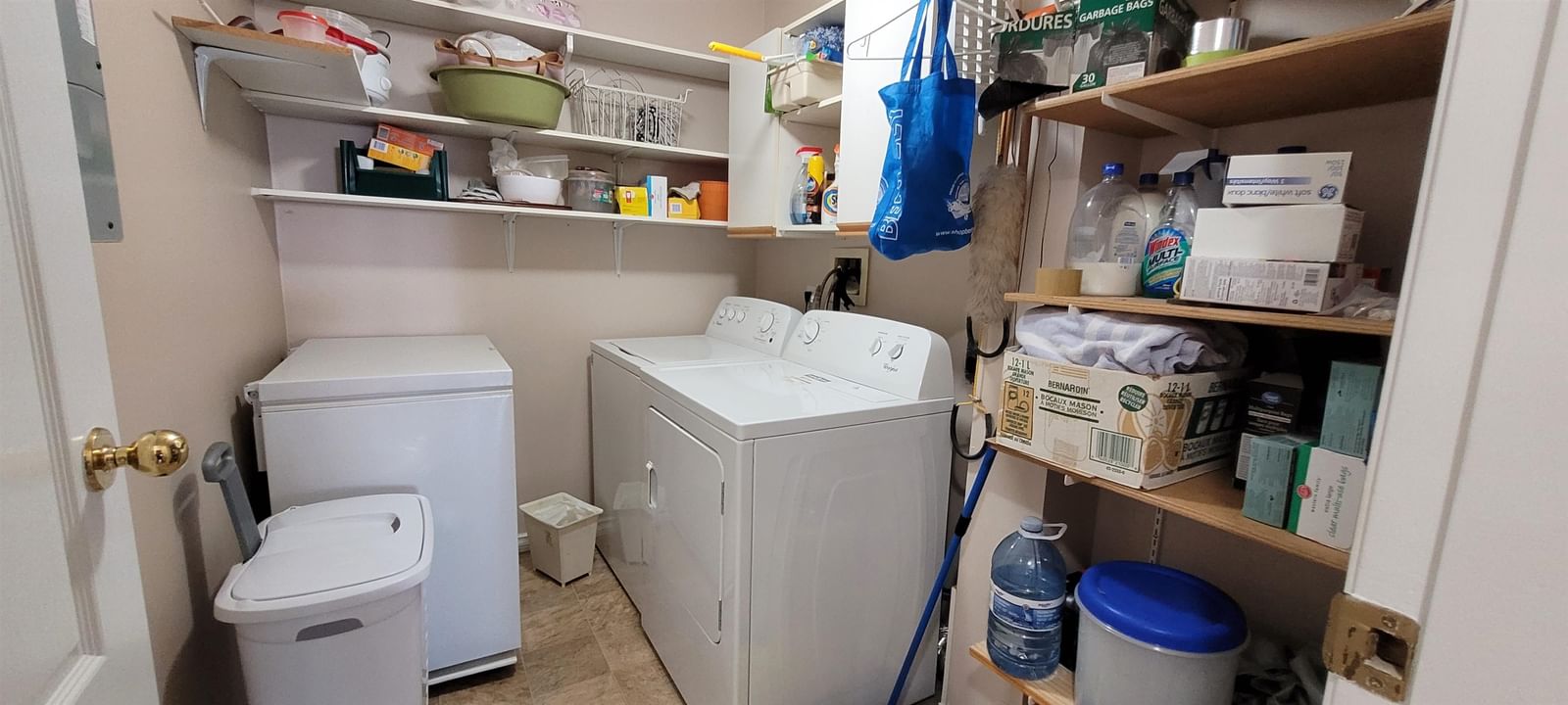 Listing Image 20