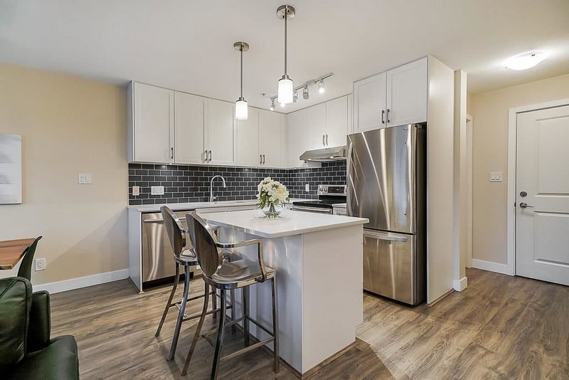 309 - 15735 Croydon Drive, Surrey, V3Z 2L5 | Image 3