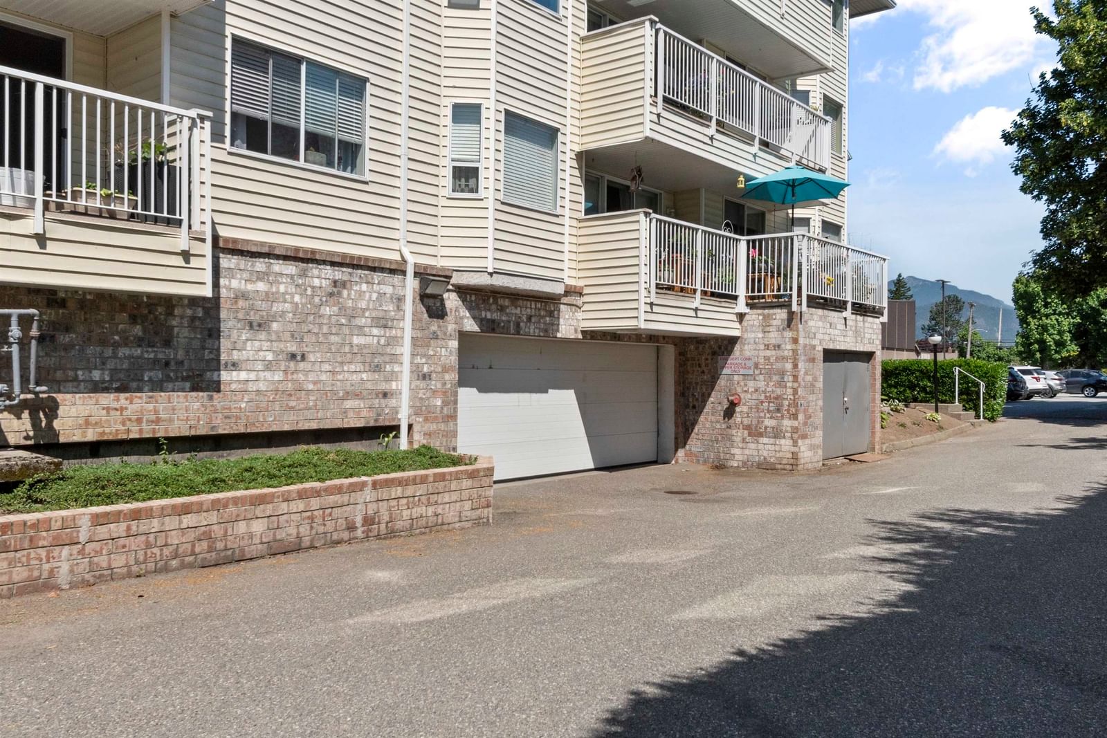Listing Image 29