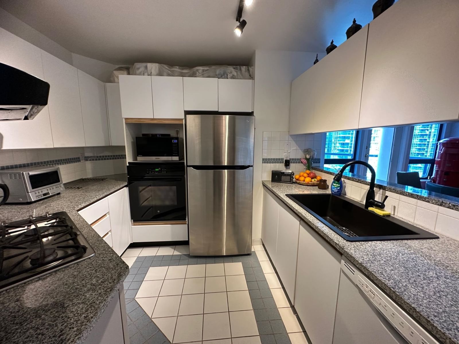 Listing Image 13