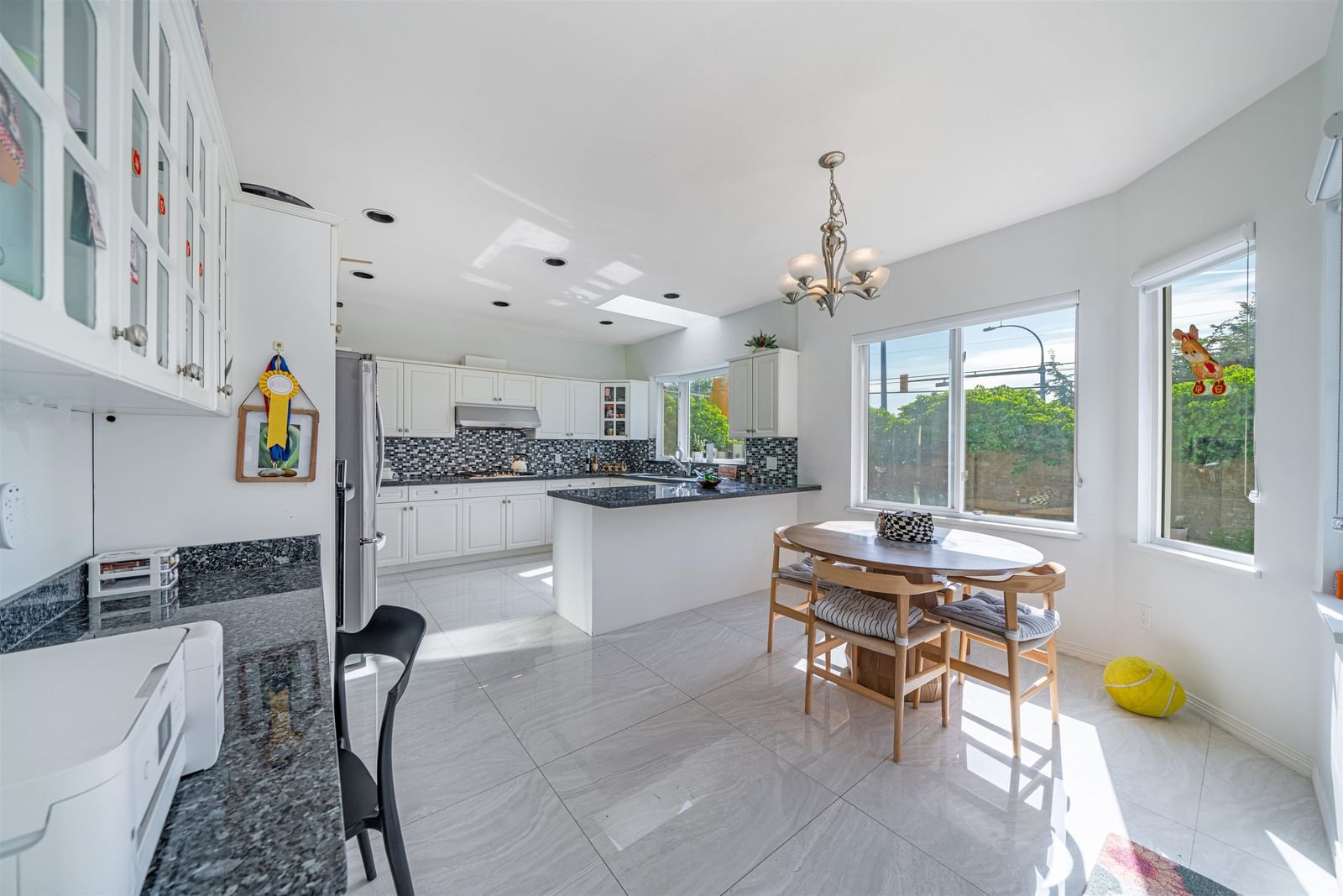 Listing Image 13