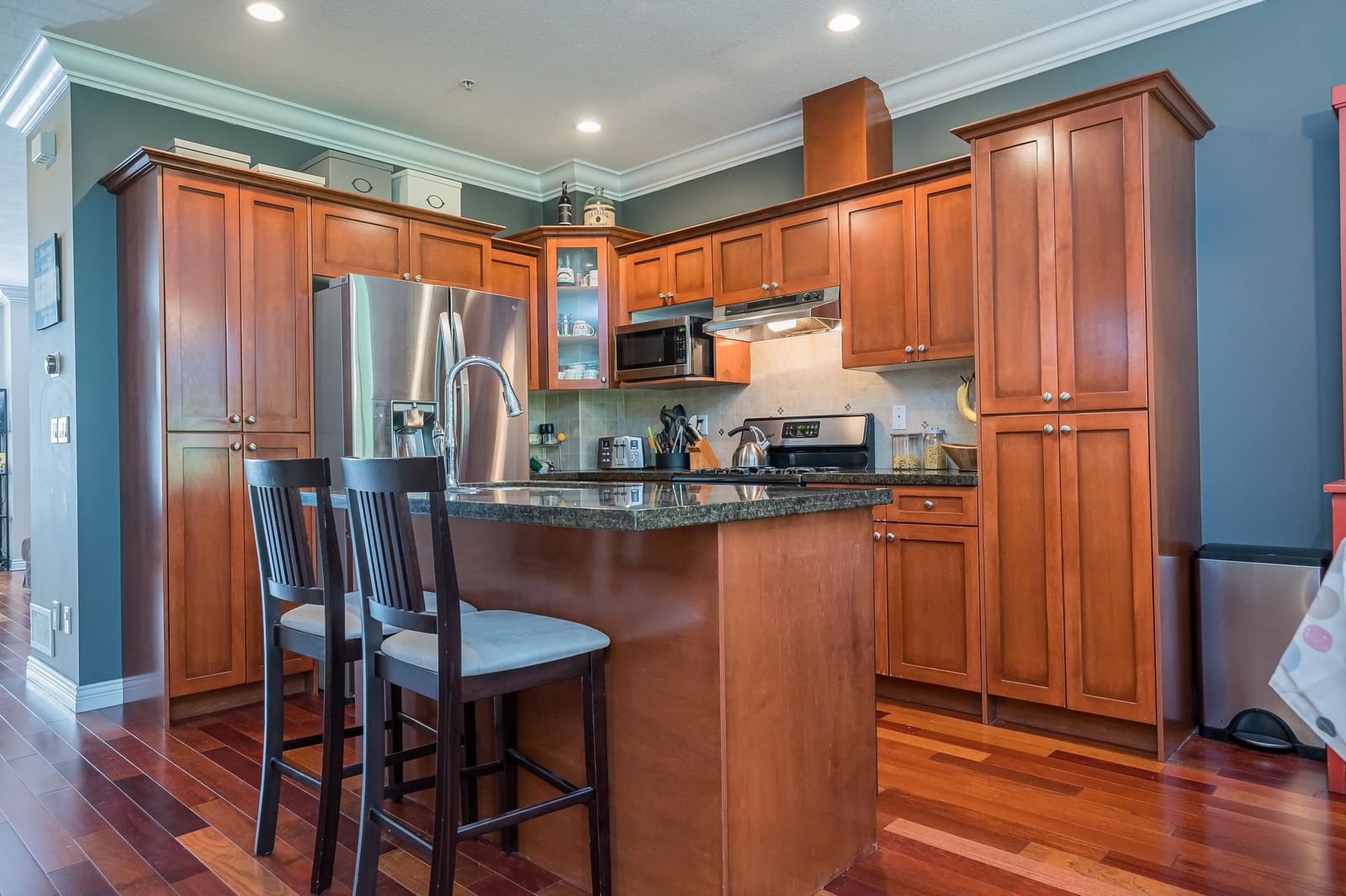 Listing Image 9