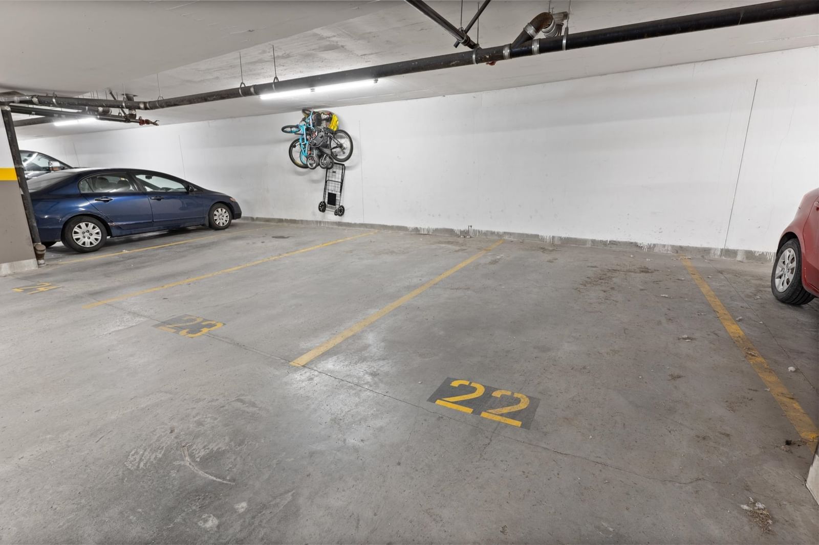 Listing Image 17