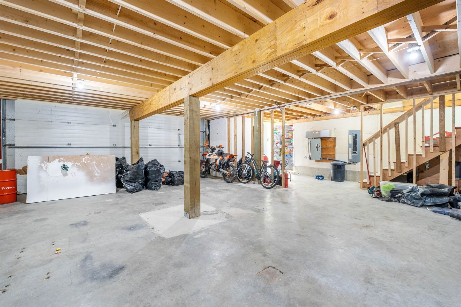 Listing Image 19