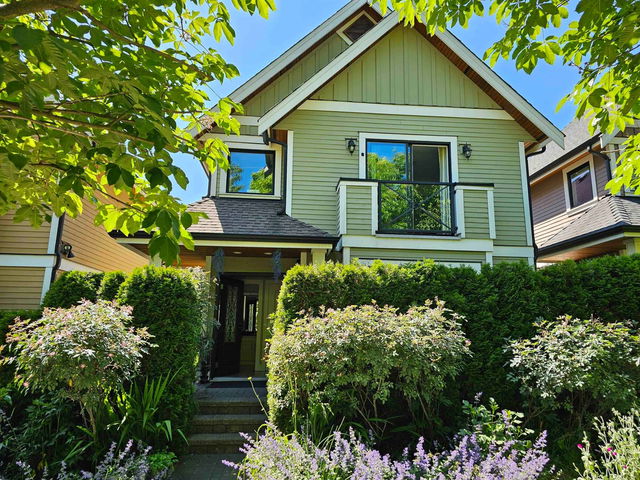 877 Ridgeway Avenue