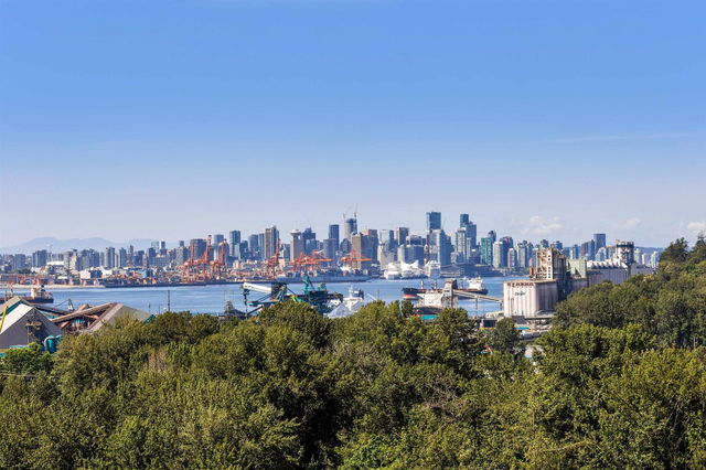 1807 - 680 Seylynn Crescent