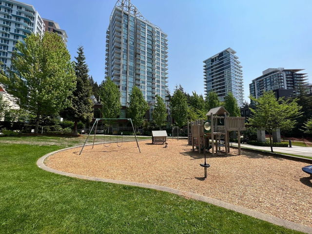 2009 - 5728 Berton Avenue