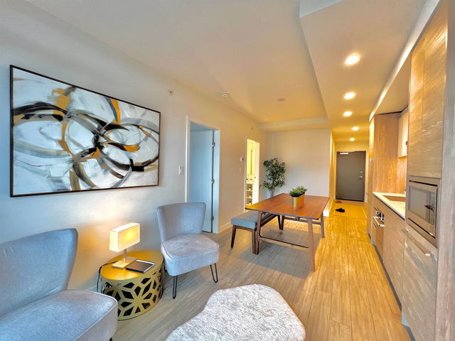 1712 - 13655 Fraser Highway