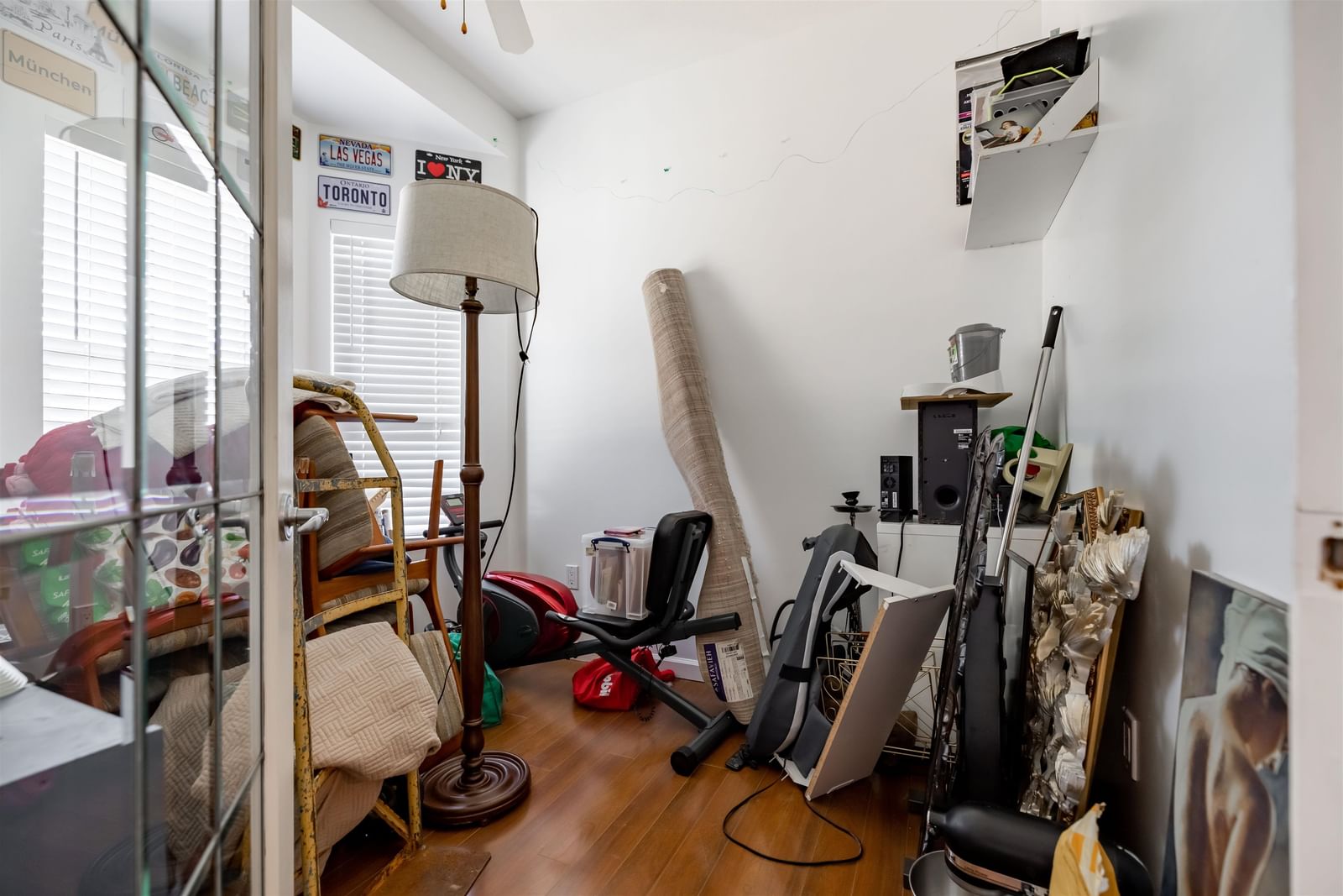 Listing Image 9