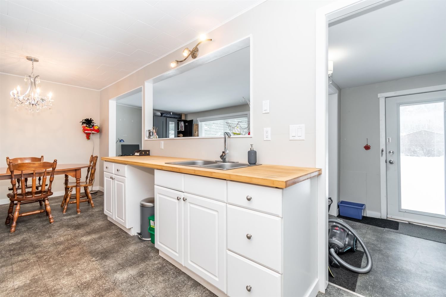 Listing Image 17